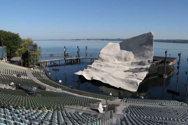 Bregenz Floating Stage experience - Bodensee Souvenir